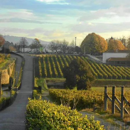 Charming House In With Shared Pool Prázdninový dům Requiao