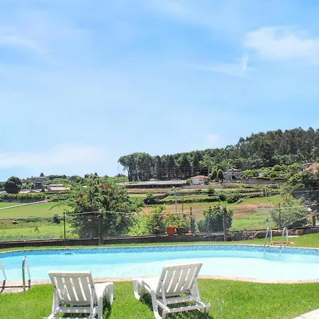 Charming House In With Shared Pool Dom wakacyjny *