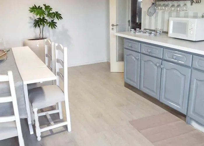 Σπίτι διακοπών Charming House In With Shared Pool