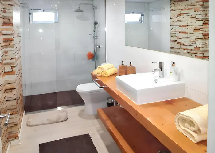 Charming House In With Shared Pool Σπίτι διακοπών Requiao